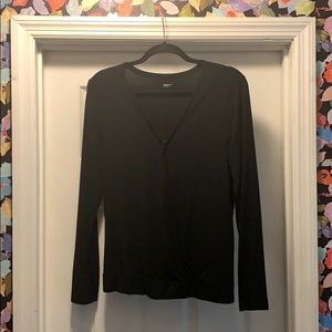 GapBody Maternity Nursing Shirt in Medium